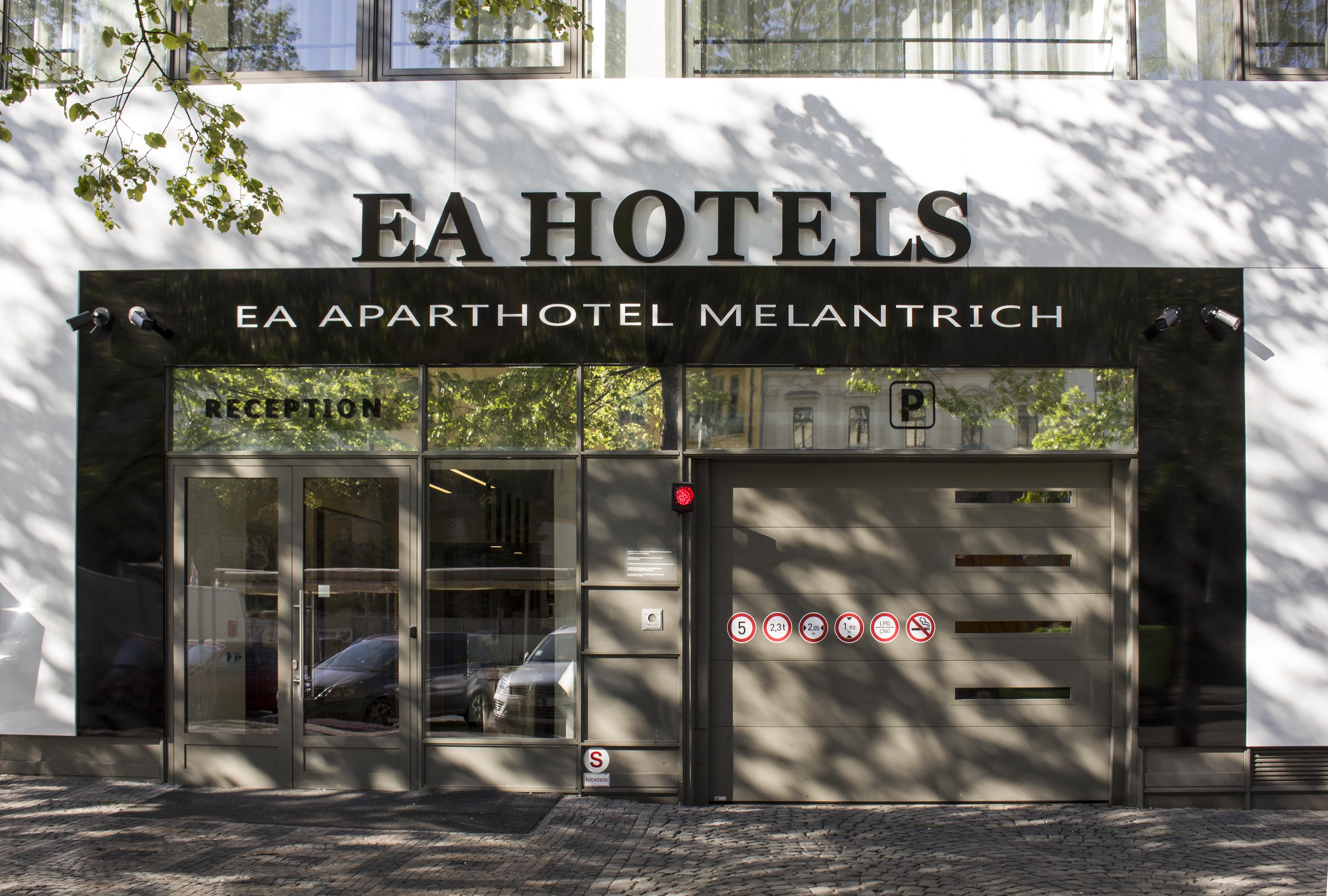 EA ApartHotel Melantrich Praga Esterno foto