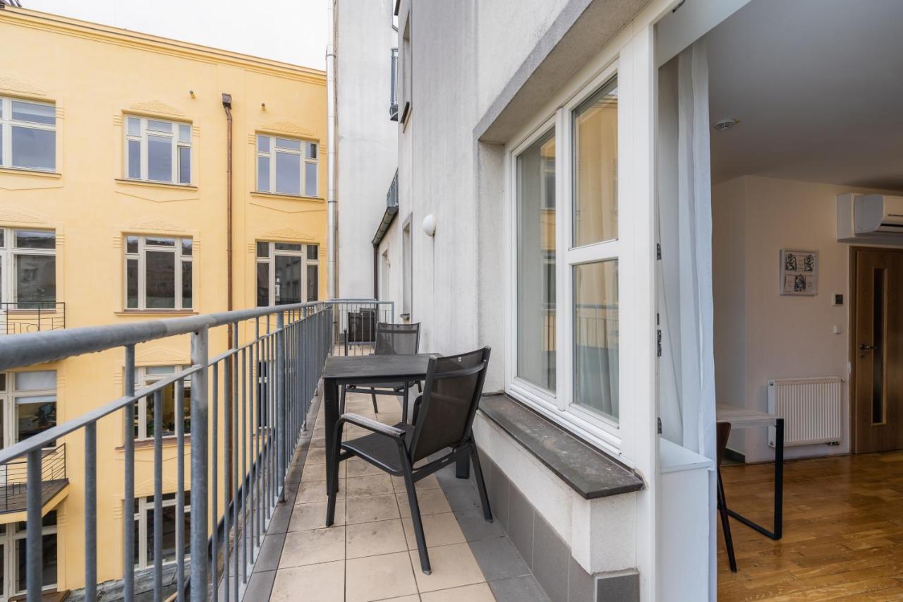 EA ApartHotel Melantrich Praga Esterno foto