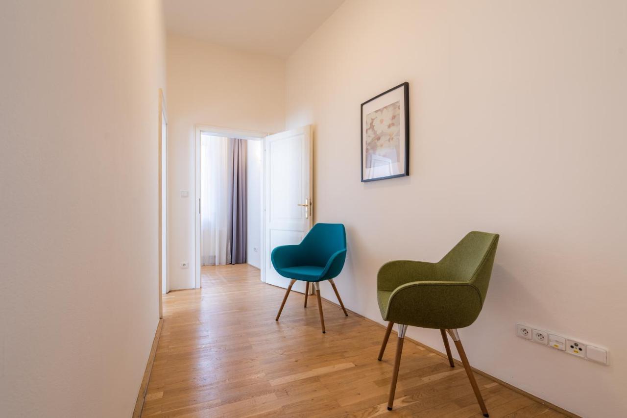 EA ApartHotel Melantrich Praga Esterno foto