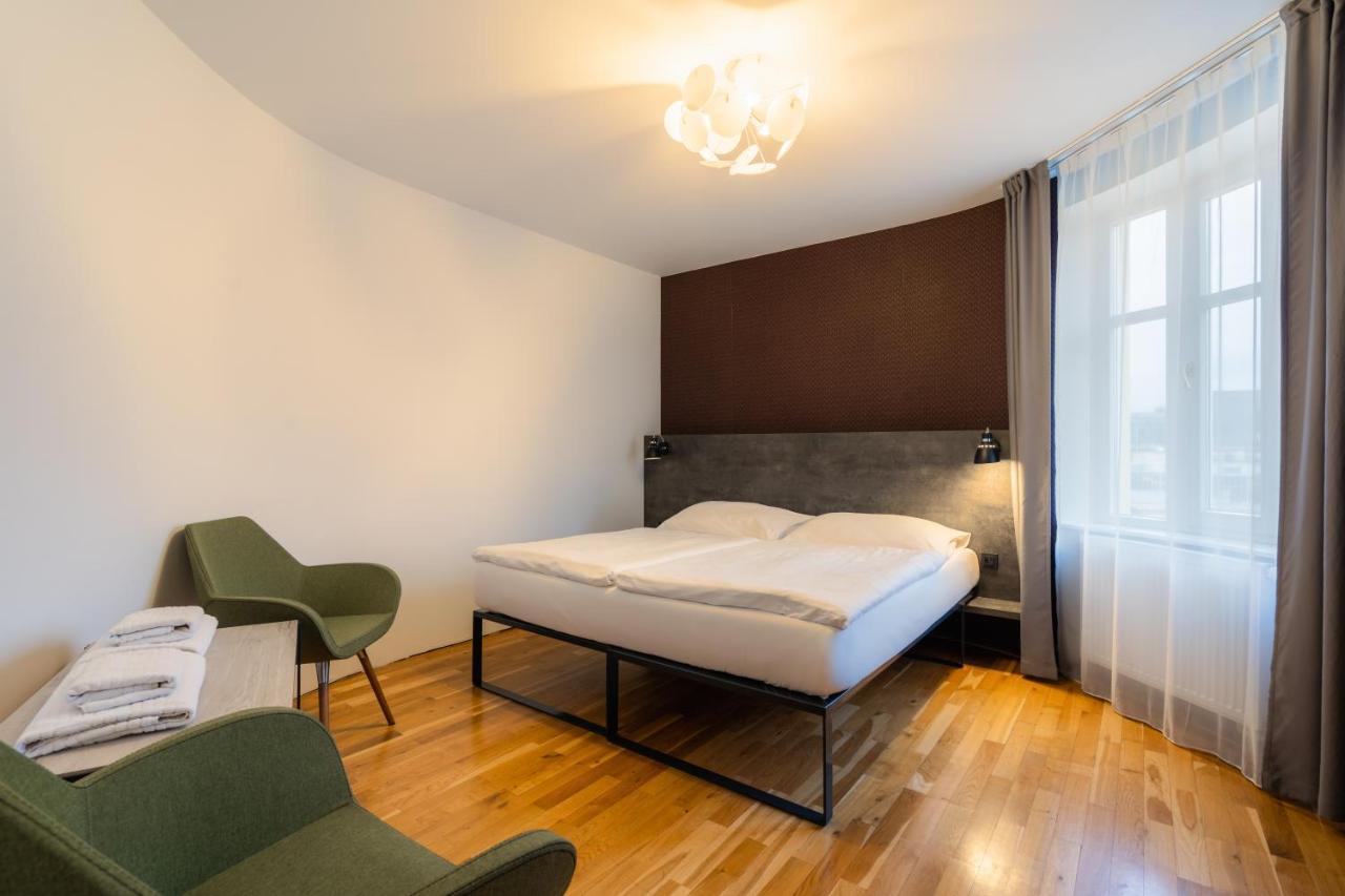 EA ApartHotel Melantrich Praga Esterno foto