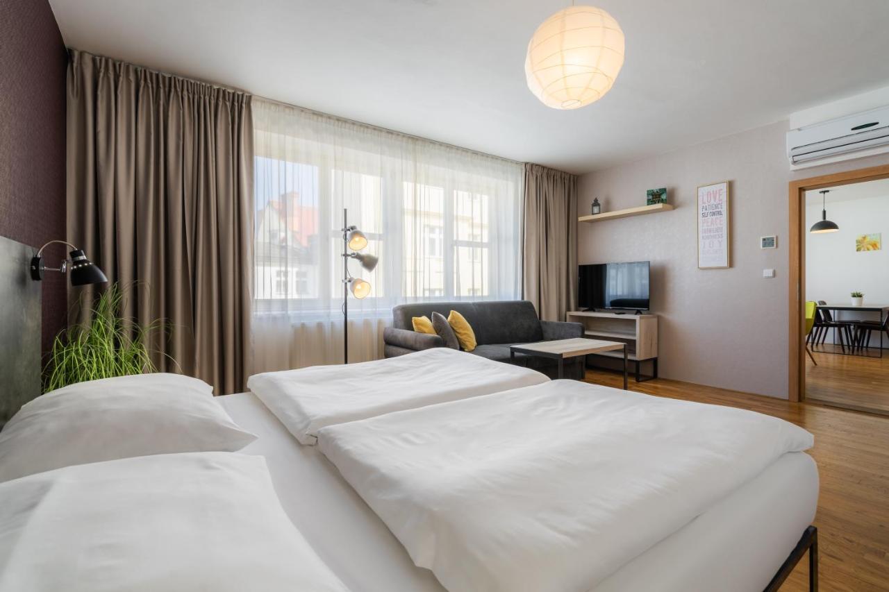 EA ApartHotel Melantrich Praga Esterno foto