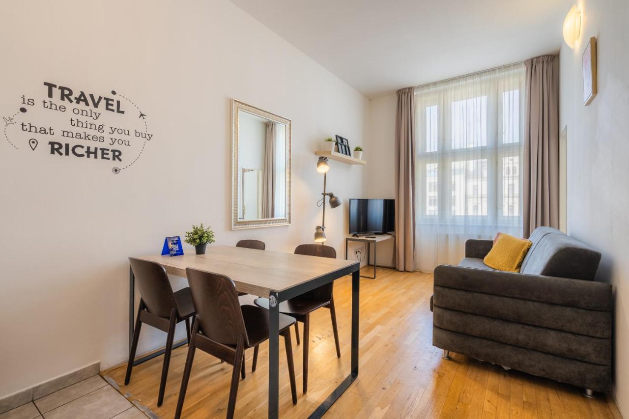 EA ApartHotel Melantrich Praga Esterno foto