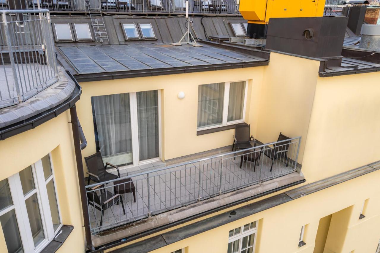 EA ApartHotel Melantrich Praga Esterno foto