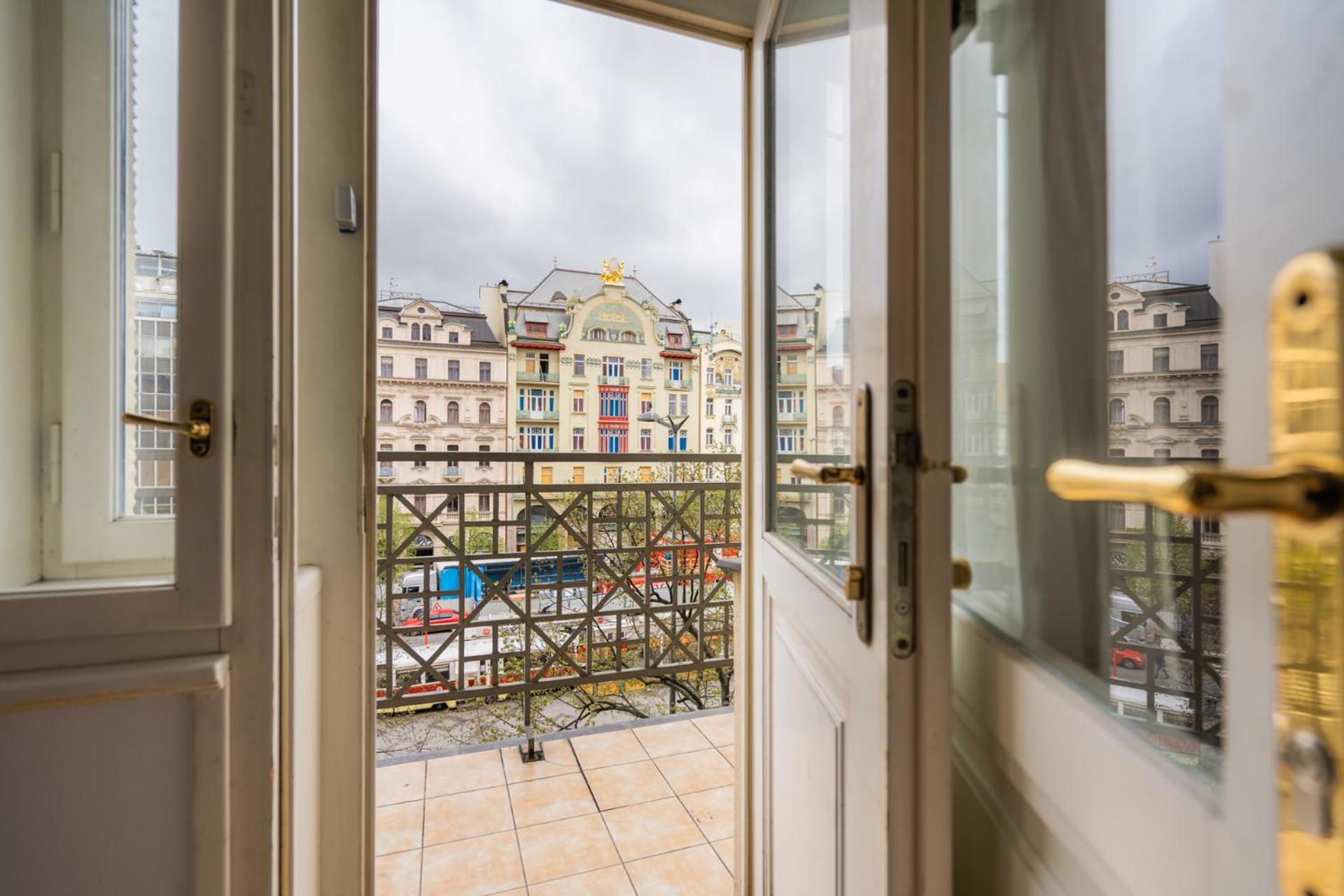 EA ApartHotel Melantrich Praga Esterno foto
